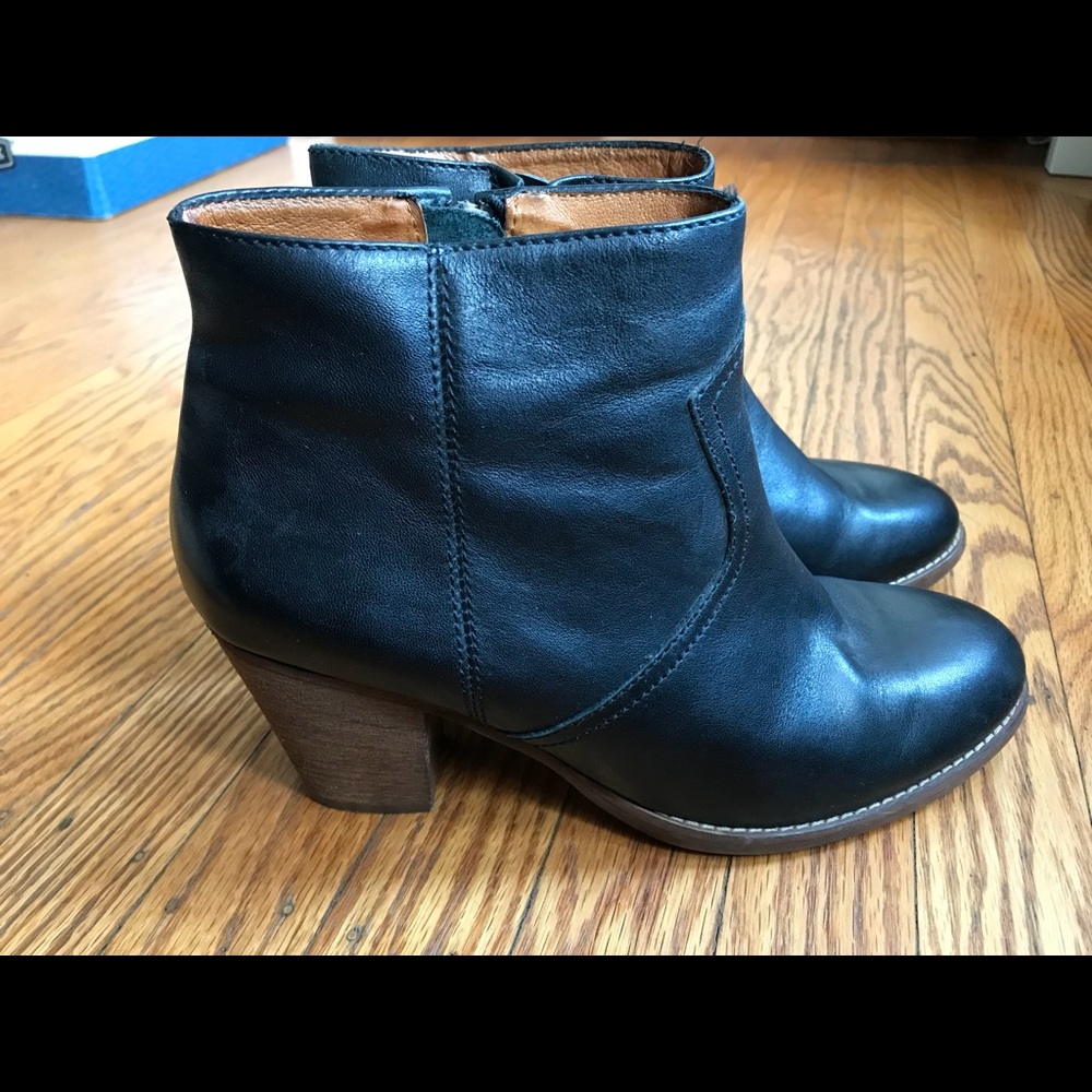 Madewell black leather booties size 10